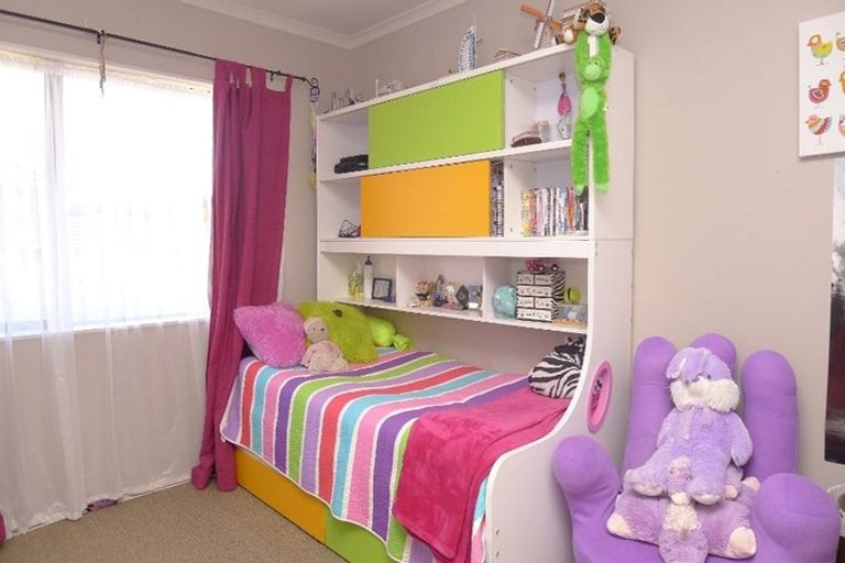 Photo of property in 130 Weggery Drive, Waikanae Beach, Waikanae, 5036