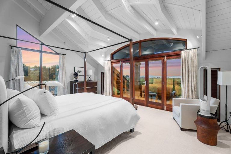 Photo of property in 42 Porterfield Road, Whitford, Howick, 2571