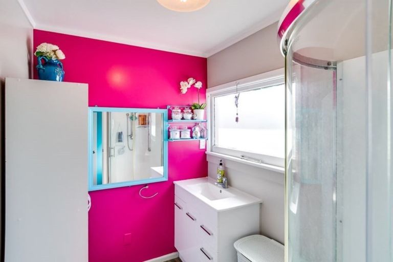 Photo of property in 105 Barden Street, Mayfair, Hastings, 4122