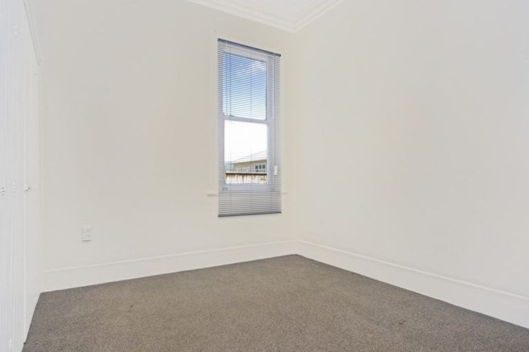 Photo of property in 42 Weraroa Road, Levin, 5510