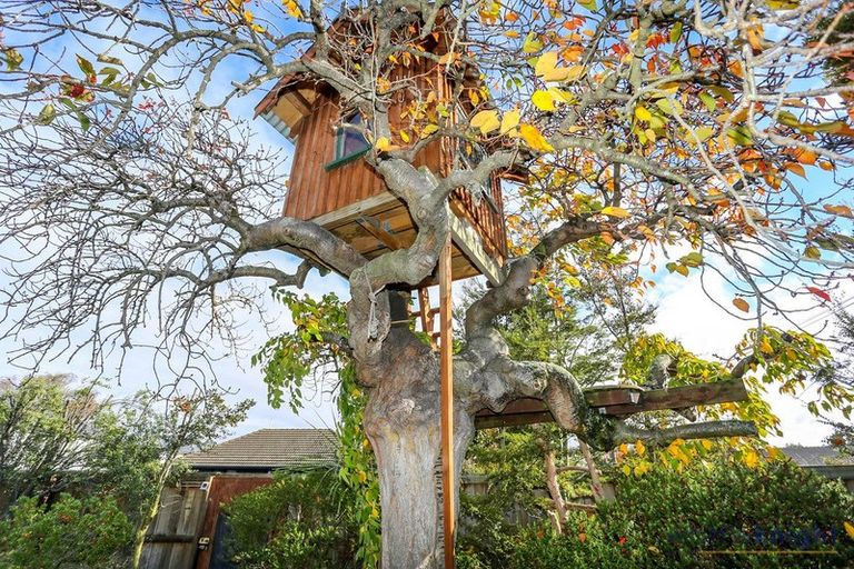 Photo of property in 2/3 Lynfield Avenue, Ilam, Christchurch, 8041