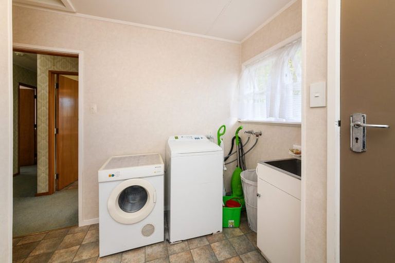 Photo of property in 43 Elmira Avenue, Hokowhitu, Palmerston North, 4410