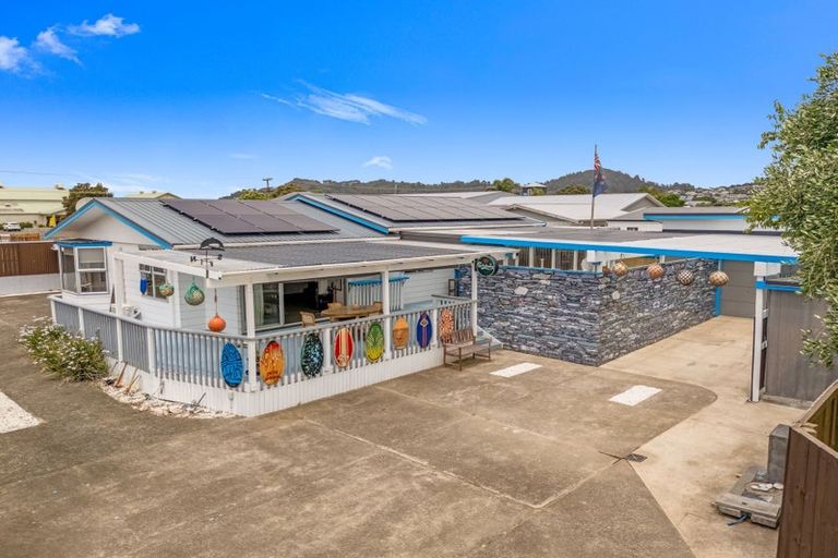 Photo of property in 118 Aberdeen Place, Whangamata, 3620