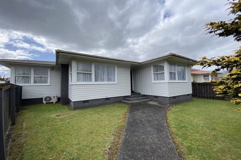 Photo of property in 56 Friedlanders Road, Manurewa, Auckland, 2102