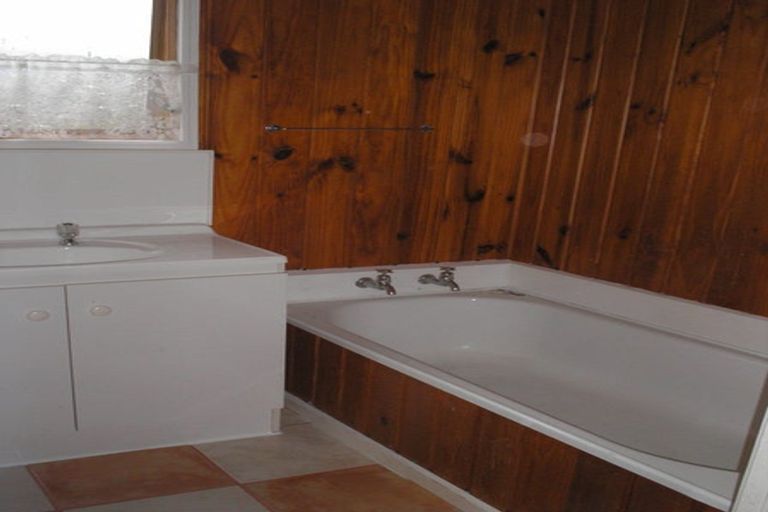 Photo of property in 12 Stirling Street, Levin, 5510