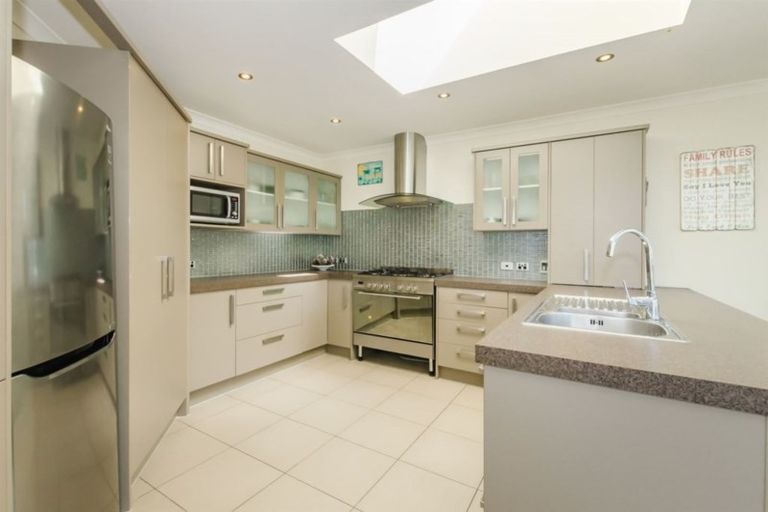 Photo of property in 56 Kotuku Drive, Paraparaumu Beach, Paraparaumu, 5032