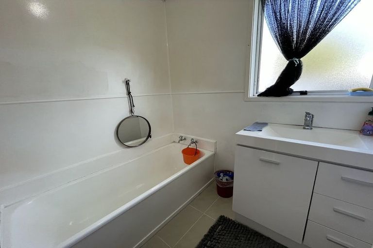 Photo of property in 42 Diorella Drive, Clover Park, Auckland, 2019