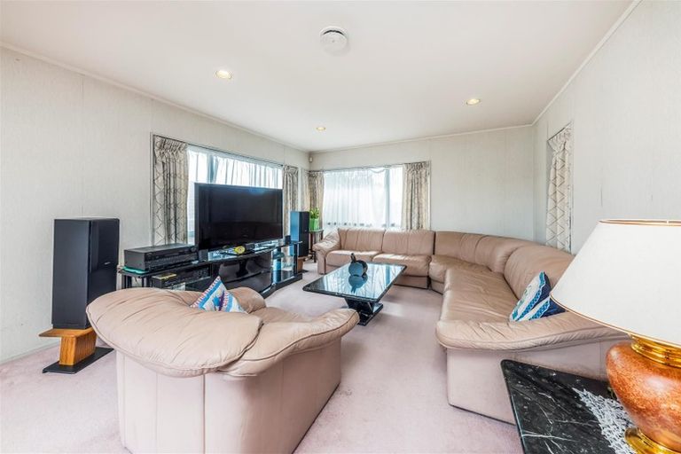 Photo of property in 10 Orangewood Drive, Northpark, Auckland, 2013