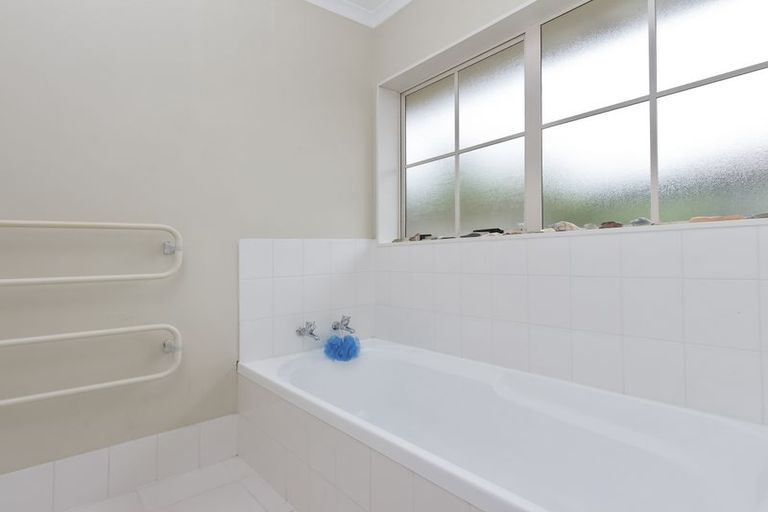 Photo of property in 19 Farmdale Court, Flat Bush, Auckland, 2019