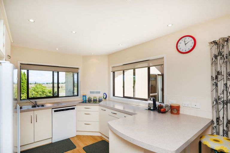 Photo of property in 1078 Roberts Line, Bunnythorpe, Palmerston North, 4478