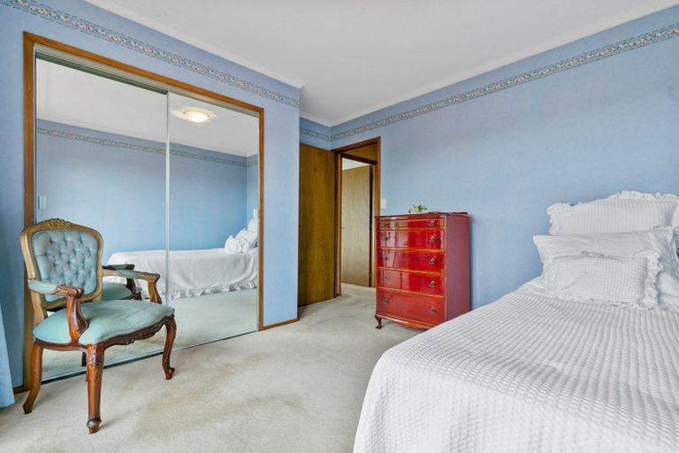 Photo of property in 163 Chelsea View Drive, Chatswood, Auckland, 0626