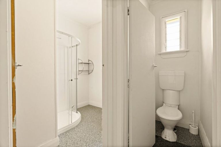 Photo of property in 35 Easther Crescent, Kew, Dunedin, 9012