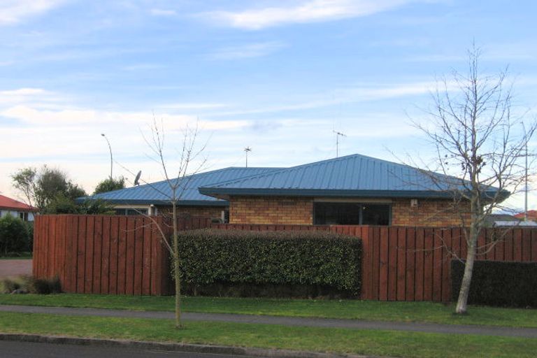 Photo of property in 22 Bouverie Crescent, Flagstaff, Hamilton, 3210