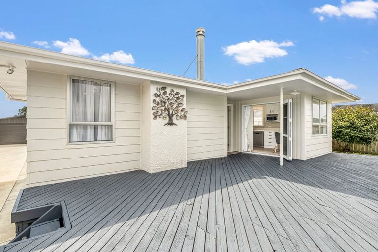 Photo of property in 21 Matipo Place, Edgecumbe, 3120
