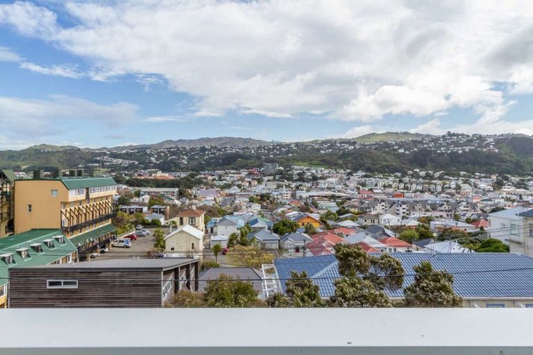 Photo of property in Coromandel Heights, 6/111 Coromandel Street, Newtown, Wellington, 6021