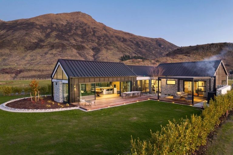 Photo of property in Kawarau Heights, 76 Kawarau Heights Boulevard, Lake Hayes, Queenstown, 9304