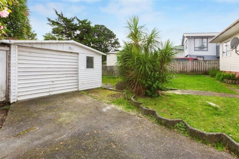 Photo of property in 57 Arahura Crescent, Waitangirua, Porirua, 5024
