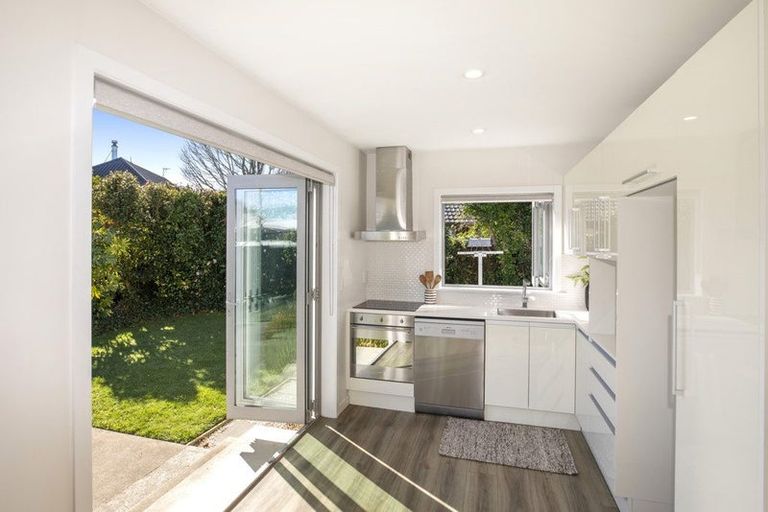 Photo of property in 1/54 Garreg Road, Bryndwr, Christchurch, 8052