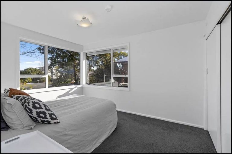 Photo of property in 6 Saffron Street, Bryndwr, Christchurch, 8053