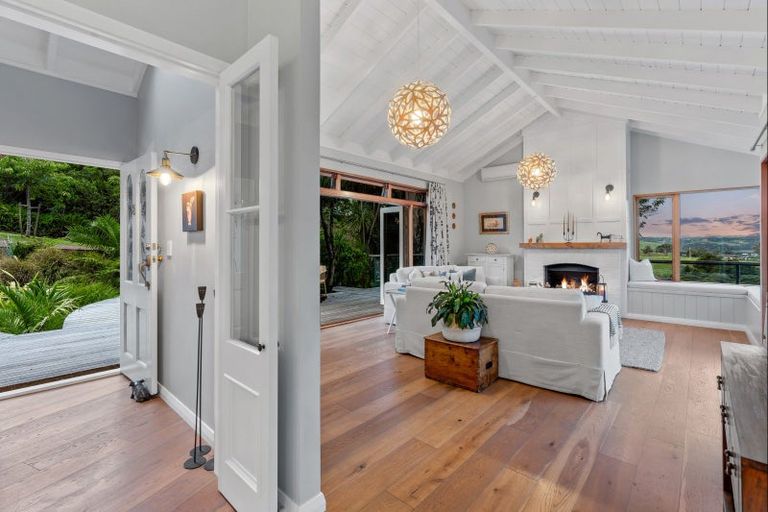 Photo of property in 8 Martin Road, Matakana, Warkworth, 0985