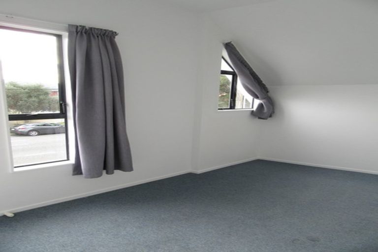 Photo of property in 1/74 Waiwhetu Road, Waiwhetu, Lower Hutt, 5010