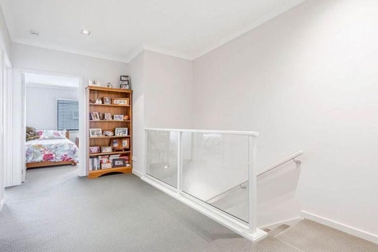 Photo of property in 36 Parkside Drive, Orewa, 0931