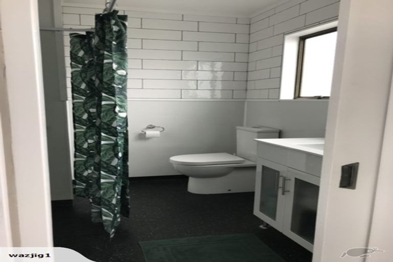 Photo of property in 4b Fernleigh Avenue, Waiuku, 2123