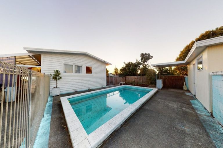 Photo of property in 134 Cornfoot Street, Castlecliff, Whanganui, 4501