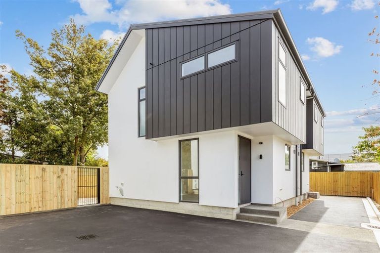 Photo of property in 2/651 Worcester Street, Linwood, Christchurch, 8062