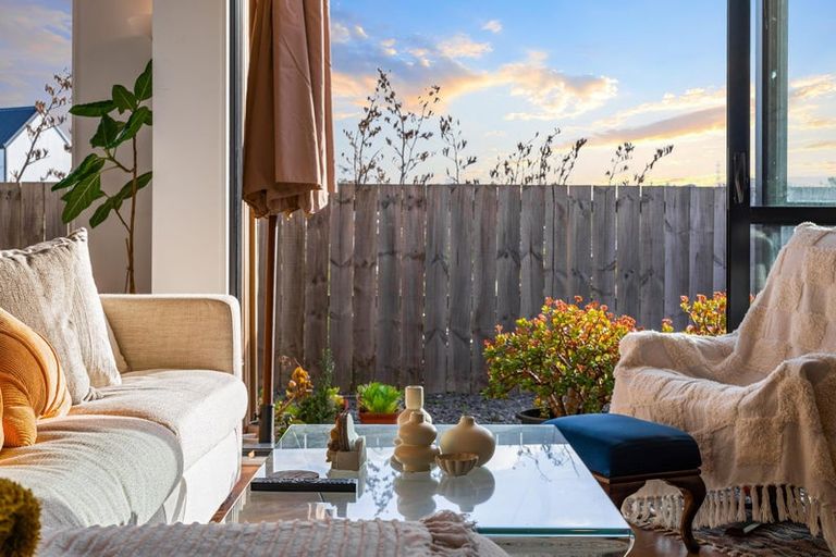 Photo of property in 120 Waekahu Road, Westgate, Auckland, 0814