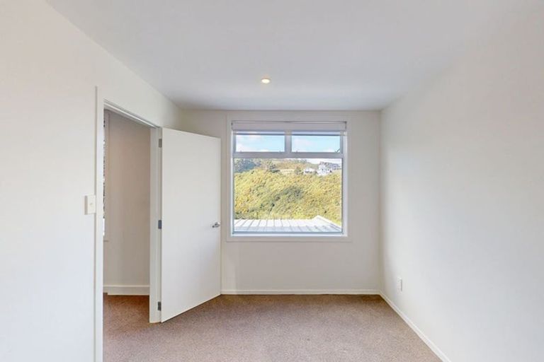 Photo of property in 2/25 Kitchener Terrace, Johnsonville, Wellington, 6037