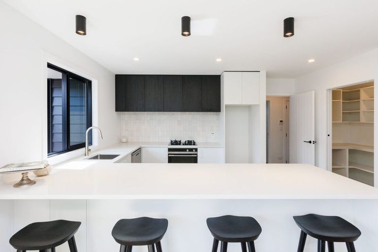 Photo of property in 4a Bristol Crescent, Roslyn, Palmerston North, 4414