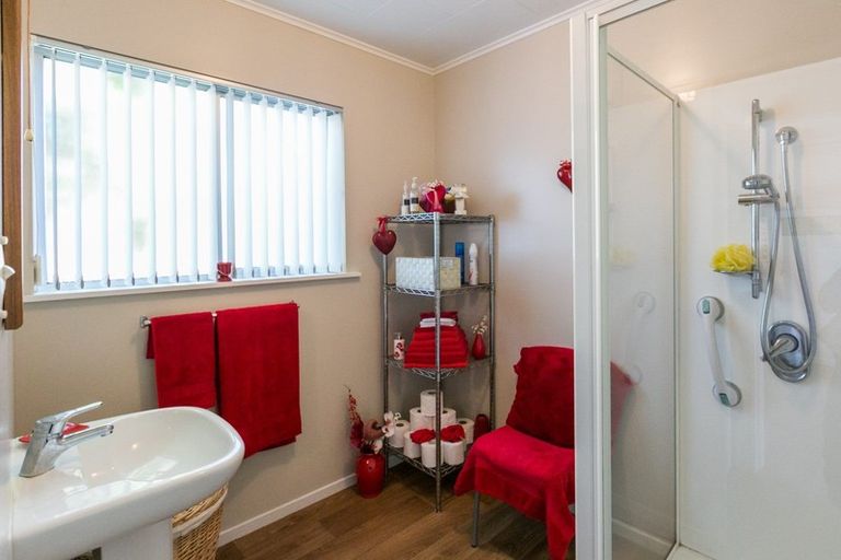 Photo of property in 2/168 Gloucester Street, Taradale, Napier, 4112