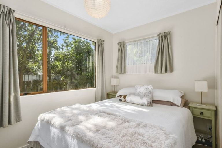 Photo of property in 2/32 Stredwick Drive, Torbay, Auckland, 0630