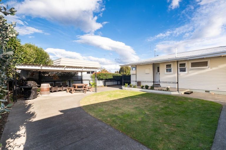 Photo of property in 2a Hinton Road, Taradale, Napier, 4112