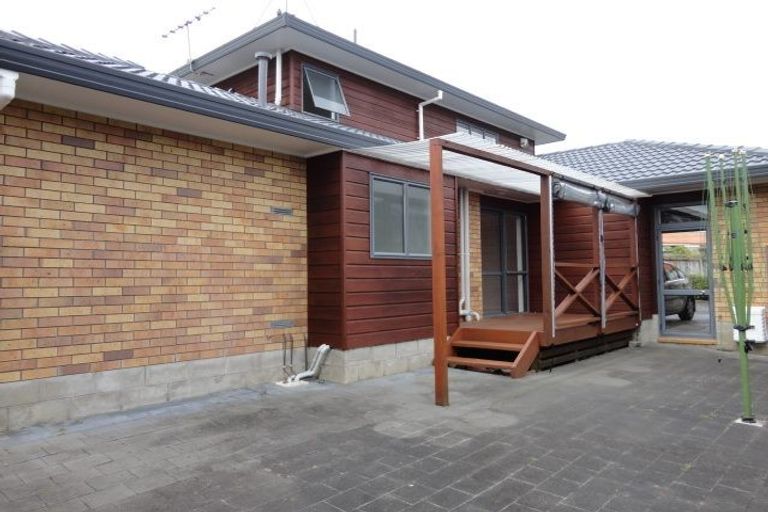 Photo of property in 8 Dunn Place, Farm Cove, Auckland, 2010