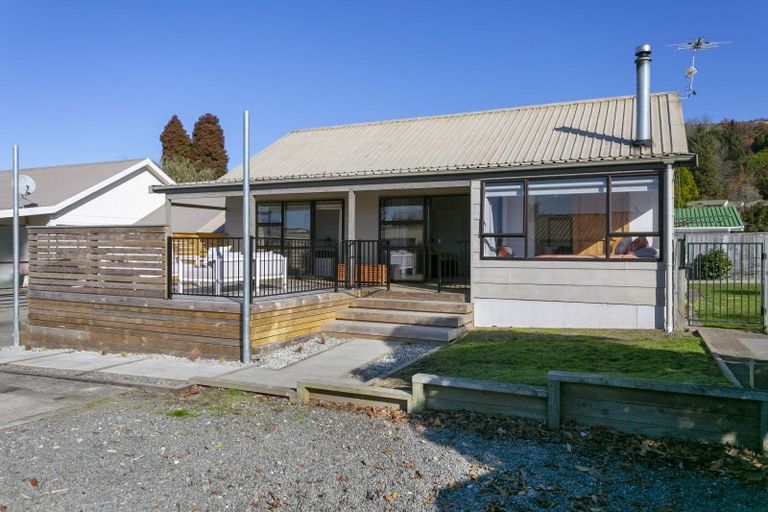 Photo of property in 3b Dorothy Drive, Acacia Bay, Taupo, 3330