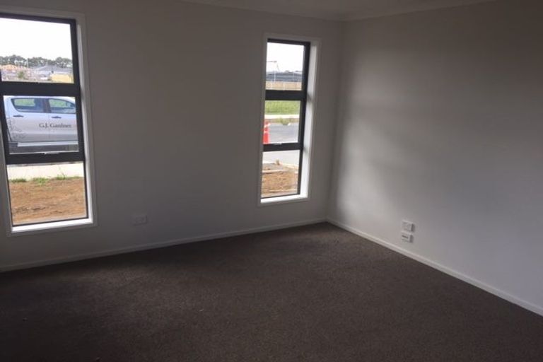 Photo of property in 17 Lamborn Drive, Papakura, 2110