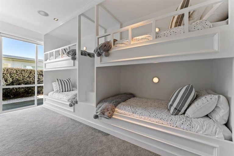 Photo of property in 15 Kewai Street, Omaha, 0986