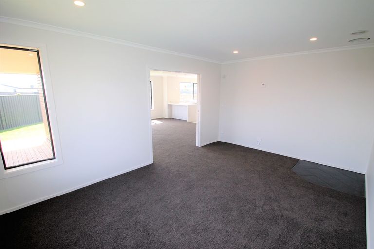 Photo of property in 35 Silver Springs Boulevard, Mosgiel, 9024