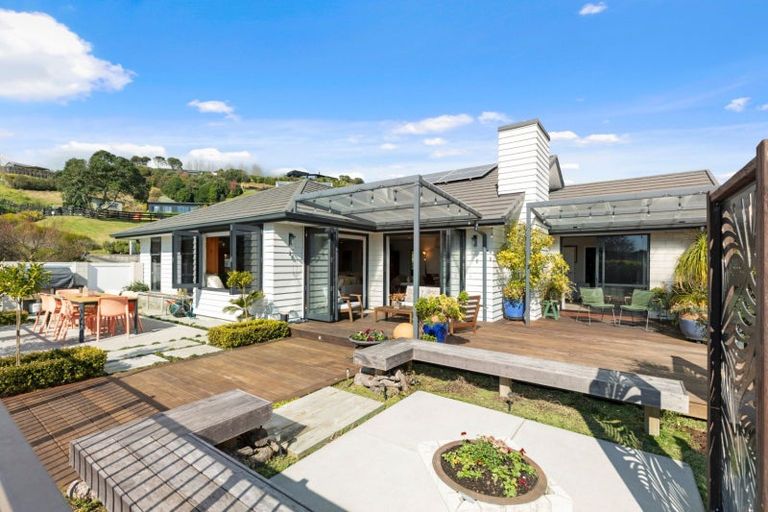 Photo of property in 49 Oceana Drive, Welcome Bay, Tauranga, 3175