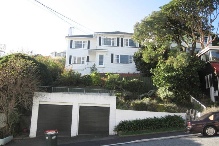 Photo of property in 25 Ashleigh Crescent, Miramar, Wellington, 6022