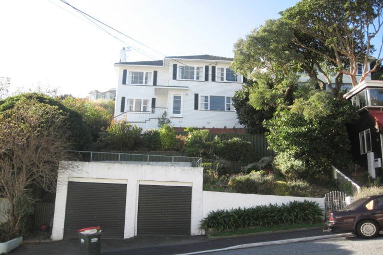 Photo of property in 25 Ashleigh Crescent, Miramar, Wellington, 6022