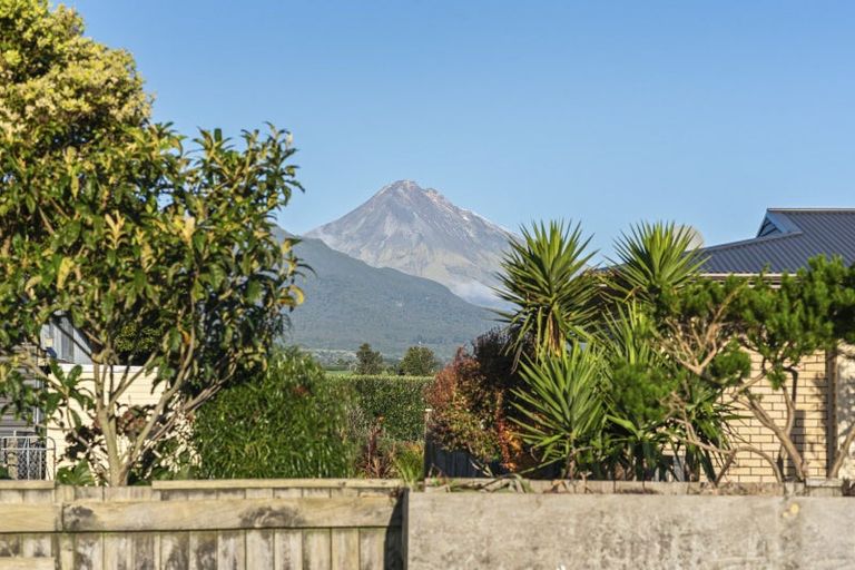 Photo of property in 37 Upper Pitone Road, Pitone, New Plymouth, 4374