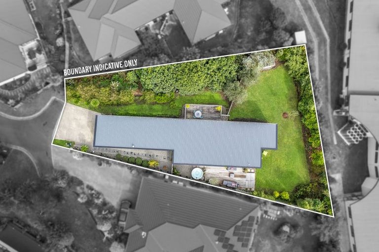 Photo of property in 9 Tauhou Place, Waikanae, 5036