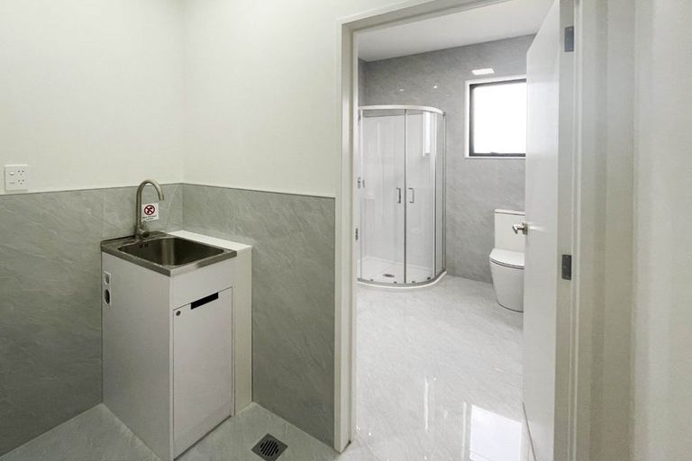 Photo of property in 16 Kaapehu Street, Karaka, 2578