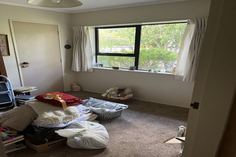 Photo of property in 2a Terminus Street, Silverstream, Upper Hutt, 5019