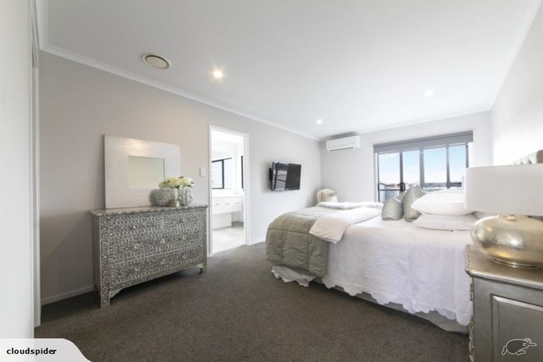 Photo of property in 120 Hobsonville Point Road, Hobsonville, Auckland, 0616