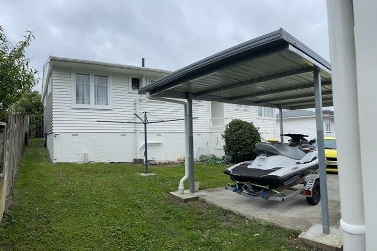 Photo of property in 6 Powell Place, Henderson, Auckland, 0610