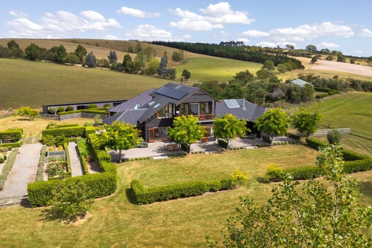 Photo of property in 246 Tiffin Road, Parkvale, Carterton, 5792